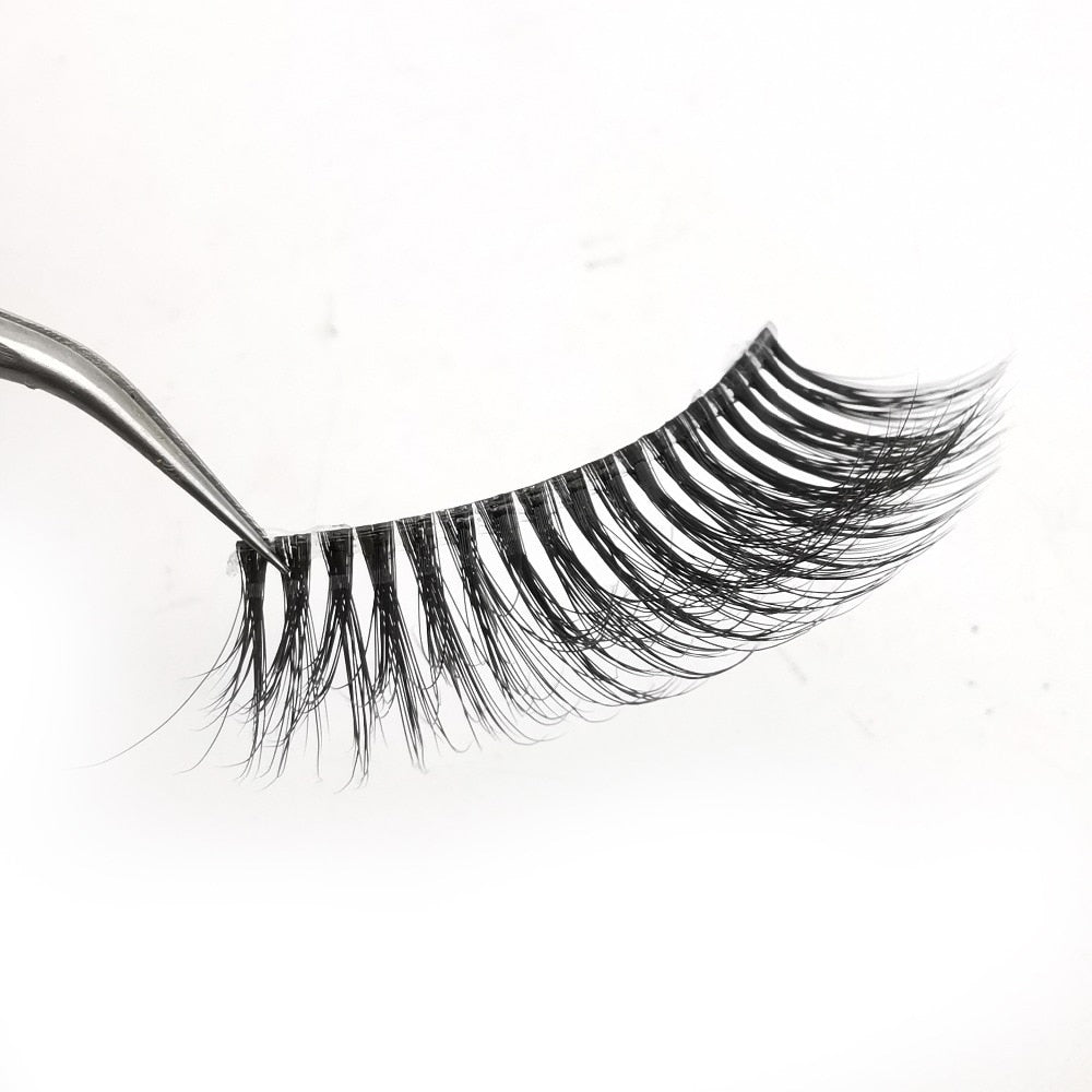 Invisible Band Mink Lashes – Flawlessly Exquisite