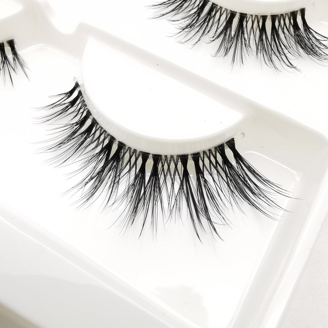 Invisible Band Mink Lashes - Flawlessly Exquisite